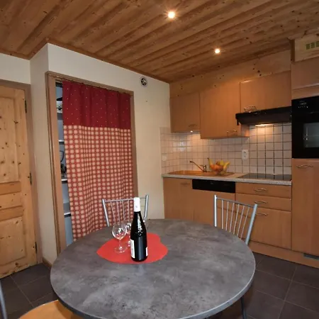 Studio 4 Pers. Avec Balcon 70819 Appartement *